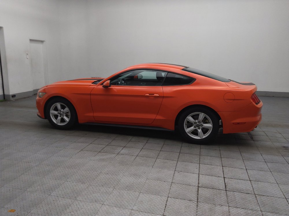 Used 2016 Ford Mustang Coupe RWD image 3