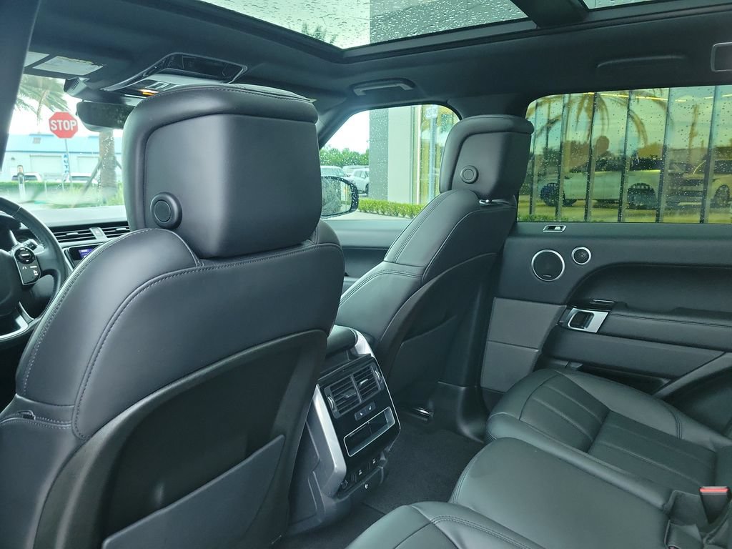Used 2018 Land Rover Range Rover Sport HSE AWD/4WD image 17