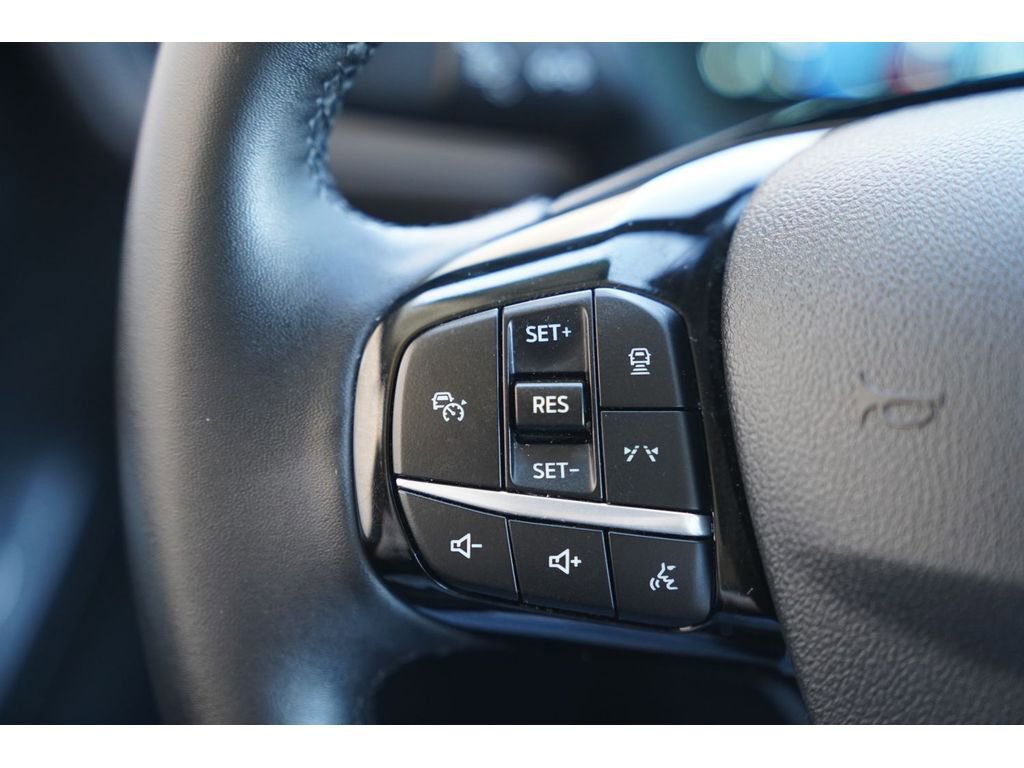 Used 2024 Ford Escape Platinum image 19