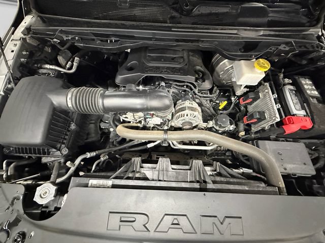 Used 2022 RAM 1500 Laramie AWD/4WD image 11