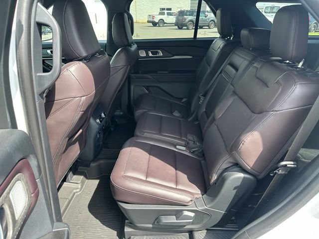 Used 2026 Ford Explorer Platinum AWD/4WD image 6
