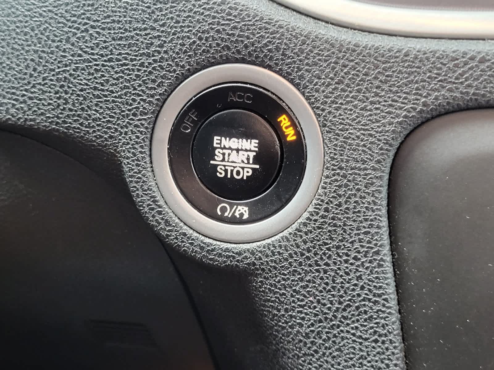 Used 2022 Dodge Charger SXT RWD image 18