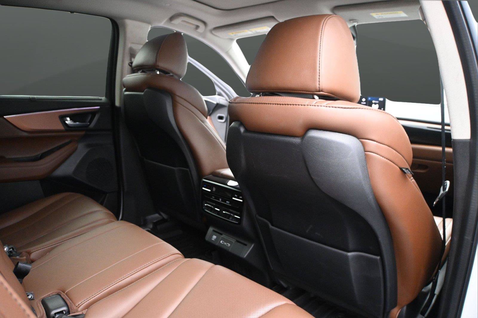 Certified 2024 Acura MDX w/ Technology Package AWD/4WD image 19
