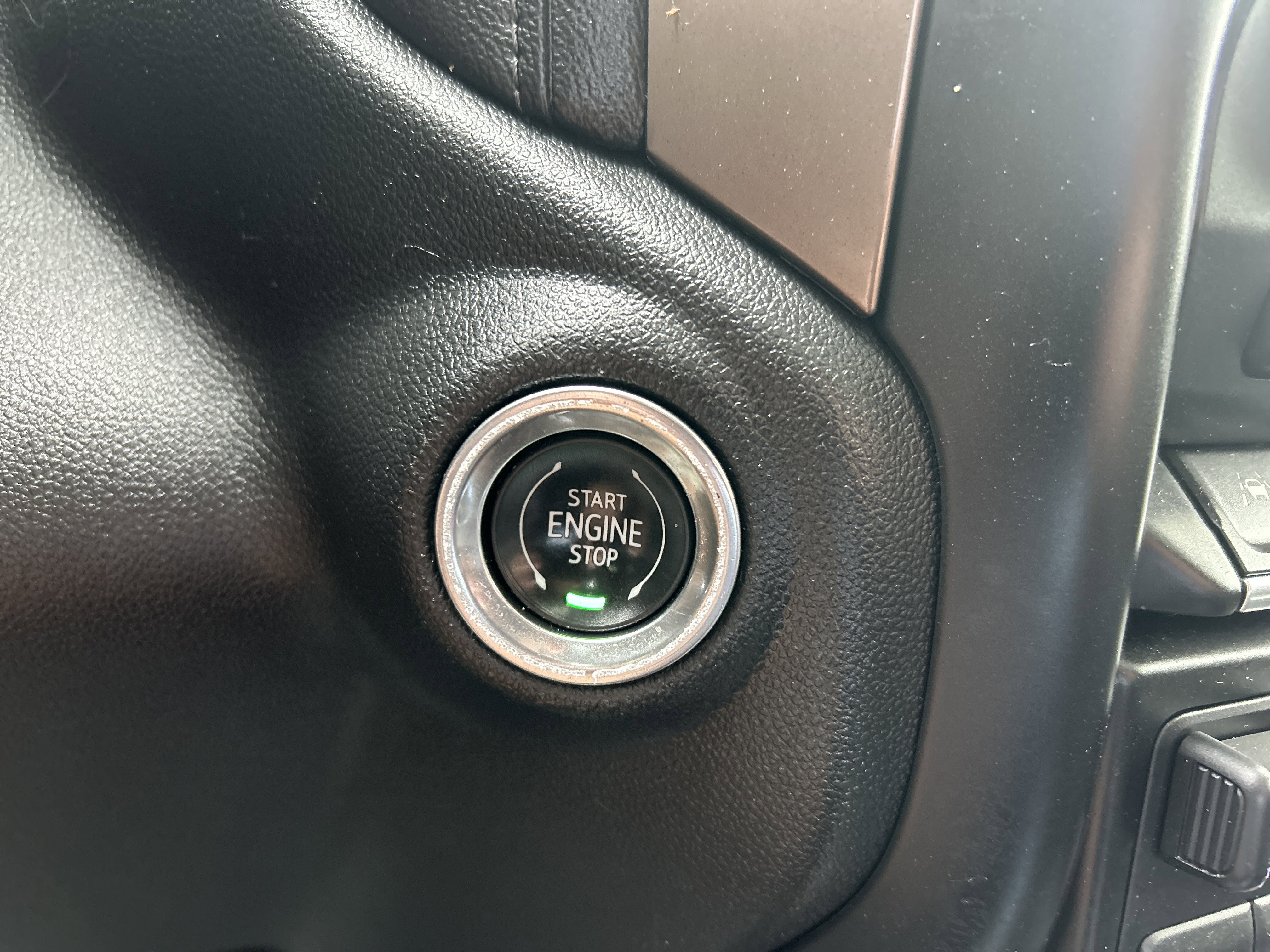 Used 2019 Chevrolet Silverado 1500 High Country w/ Technology Package image 27