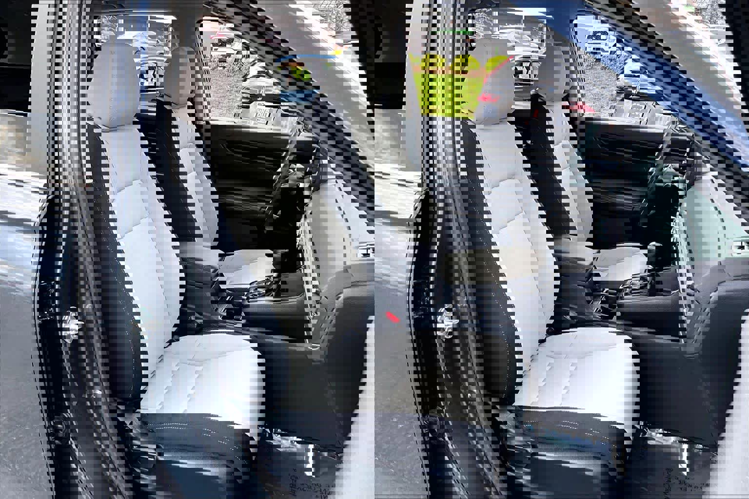 Used 2024 Honda CR-V EX image 9