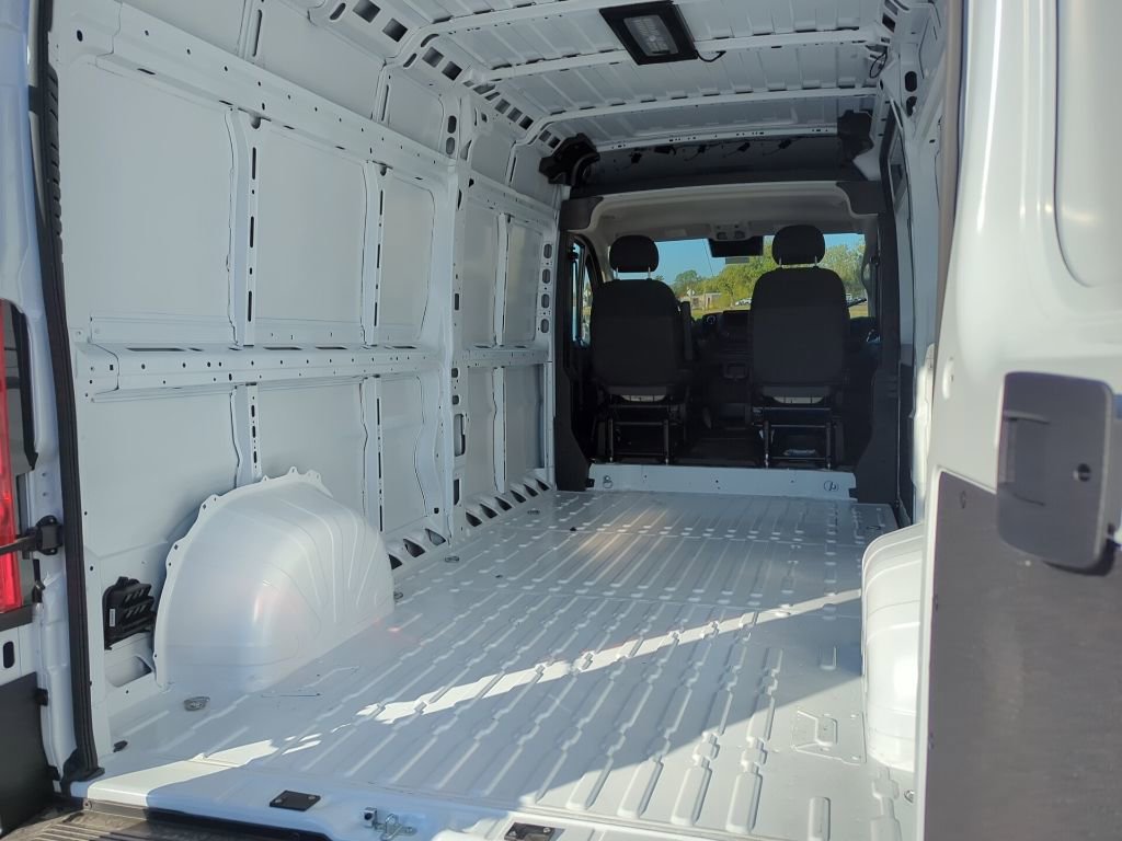 New 2026 RAM ProMaster 2500 w/ Convenience Group FWD image 12