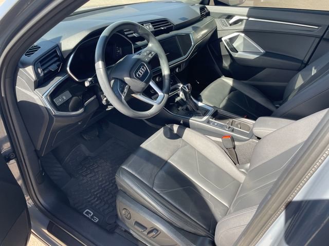 Used 2023 Audi Q3 2.0T Premium Plus w/ Premium Plus Package AWD/4WD image 8