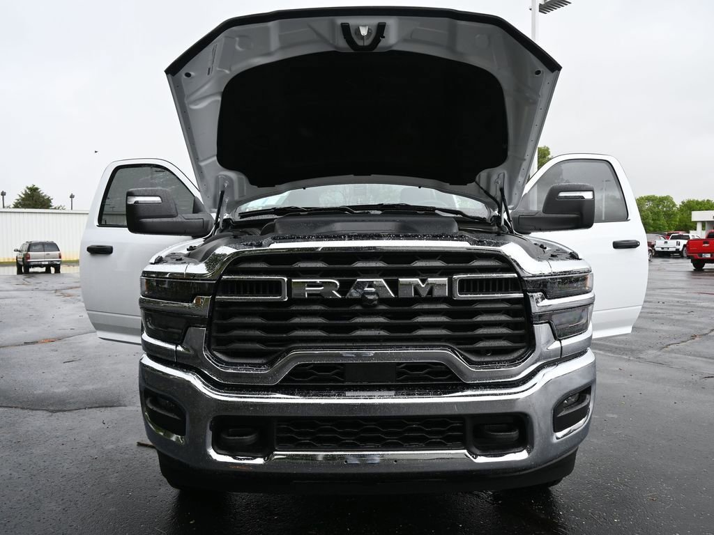 New 2025 RAM 3500 Tradesman image 17