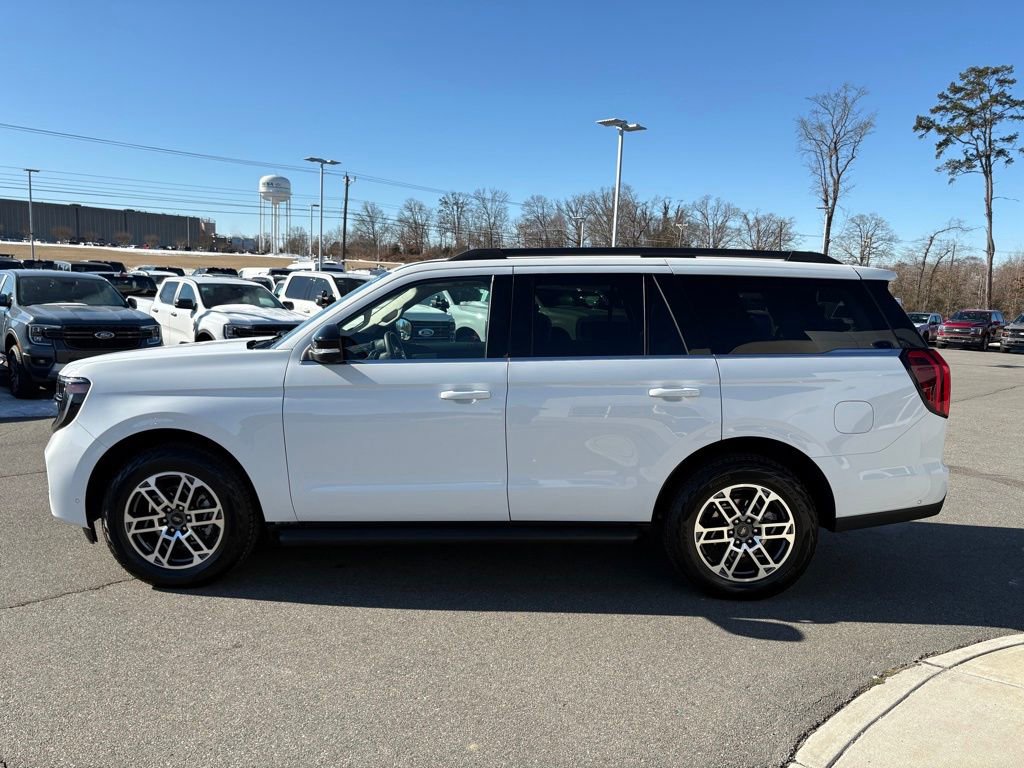 Certified 2025 Ford Expedition Active image 7