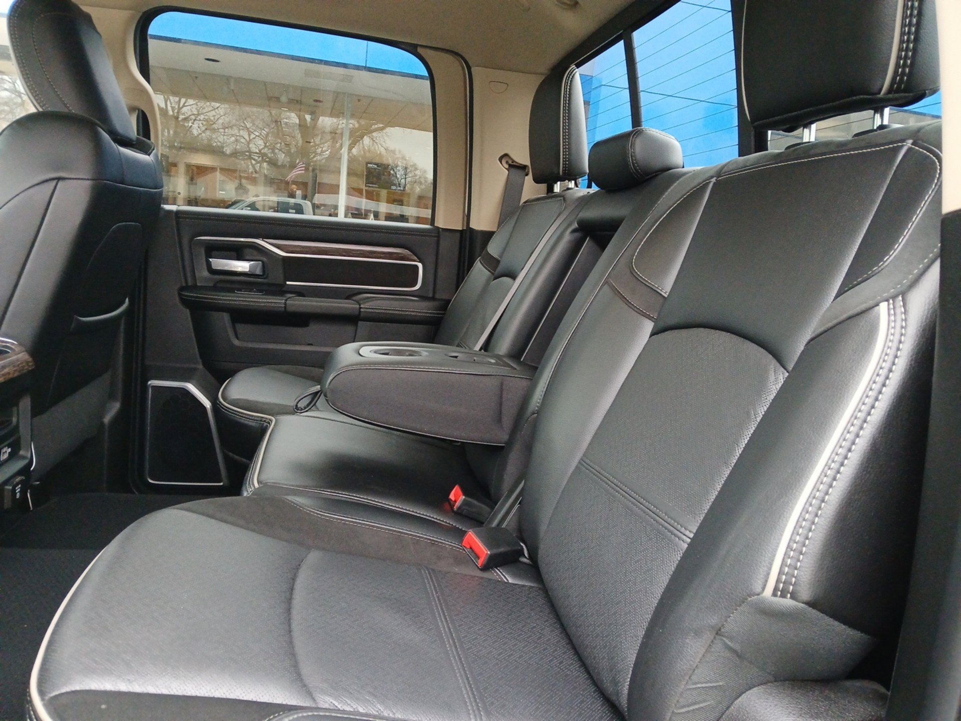 Used 2020 RAM 3500 Laramie image 25