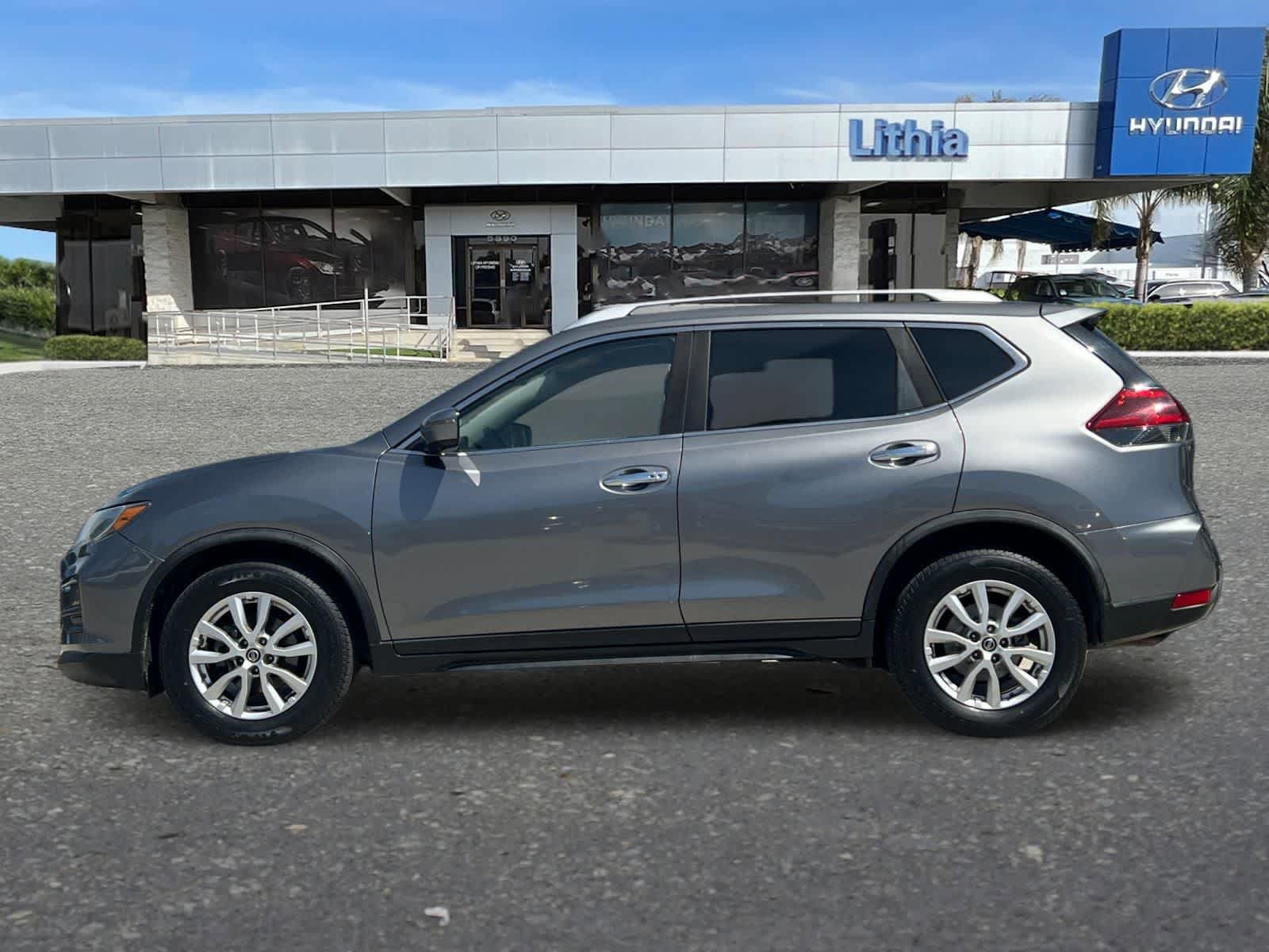 Used 2019 Nissan Rogue SV FWD image 6