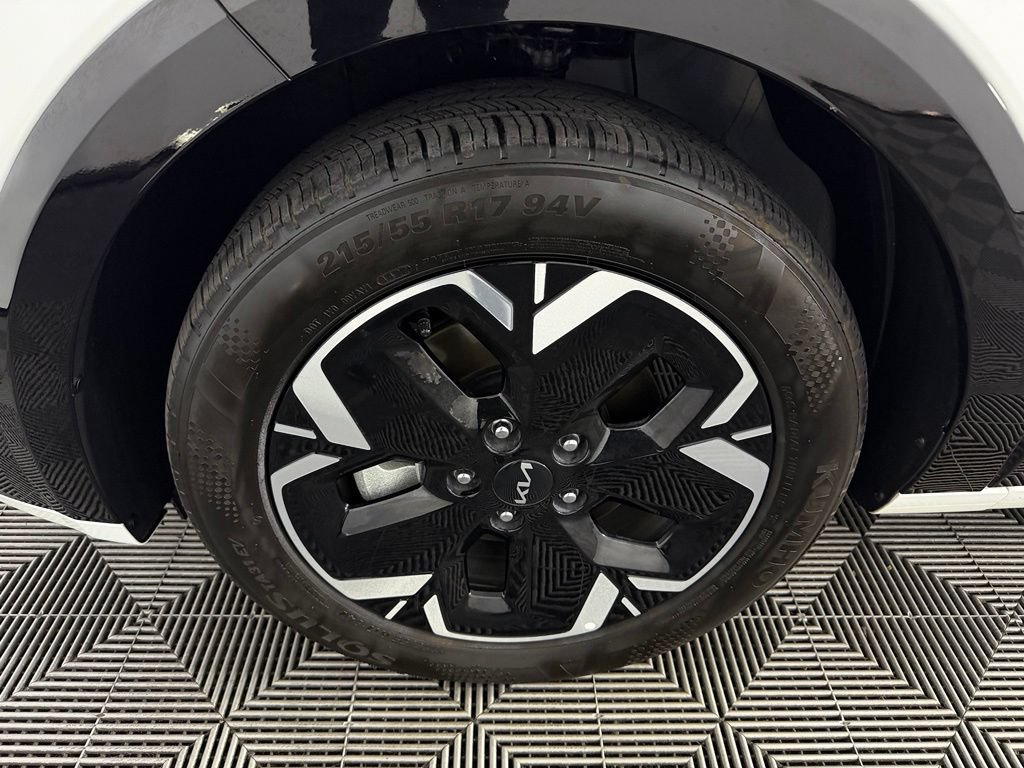 Used 2023 Kia Niro Wave FWD image 11