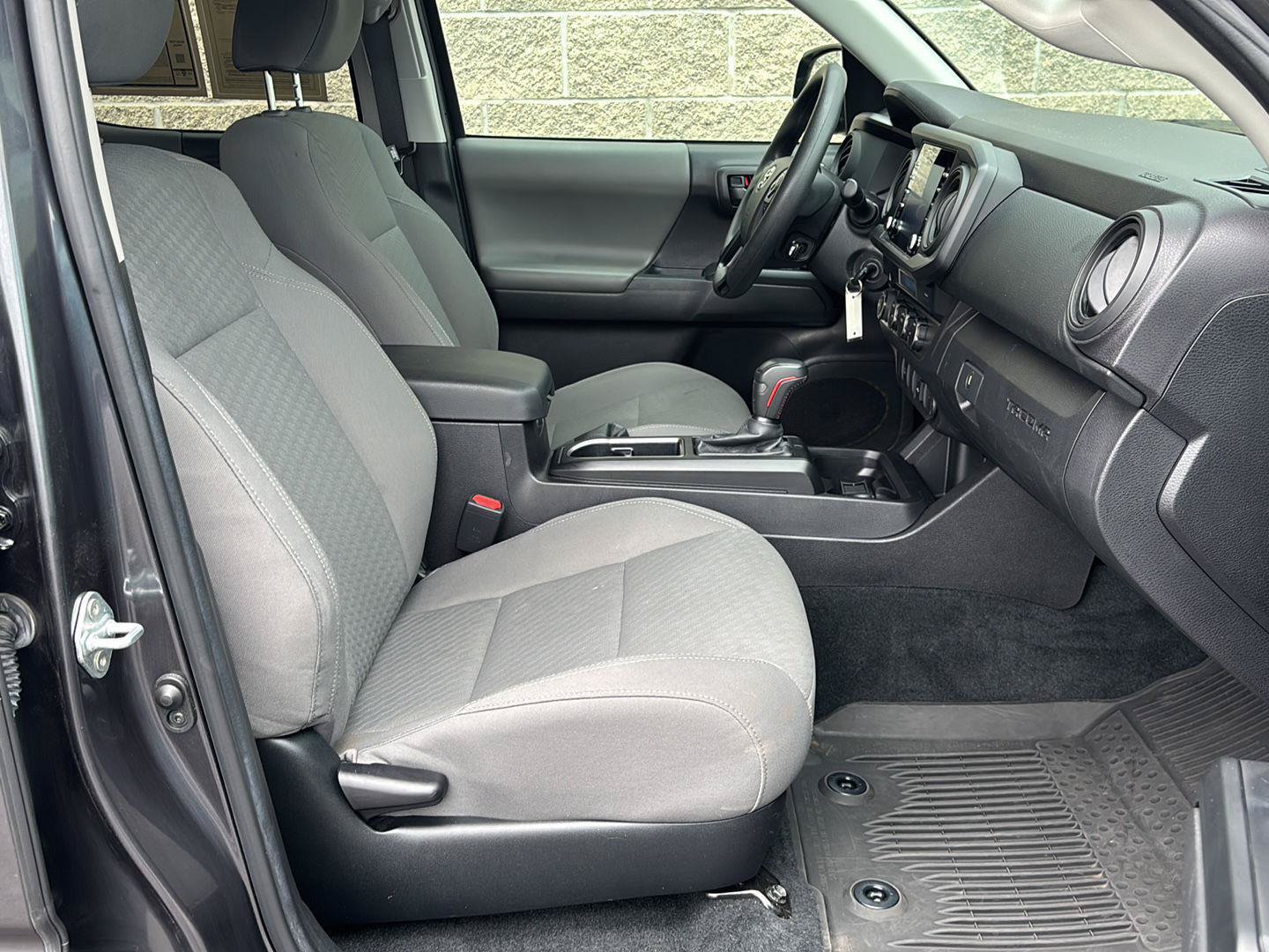 Used 2023 Toyota Tacoma SR AWD/4WD image 21