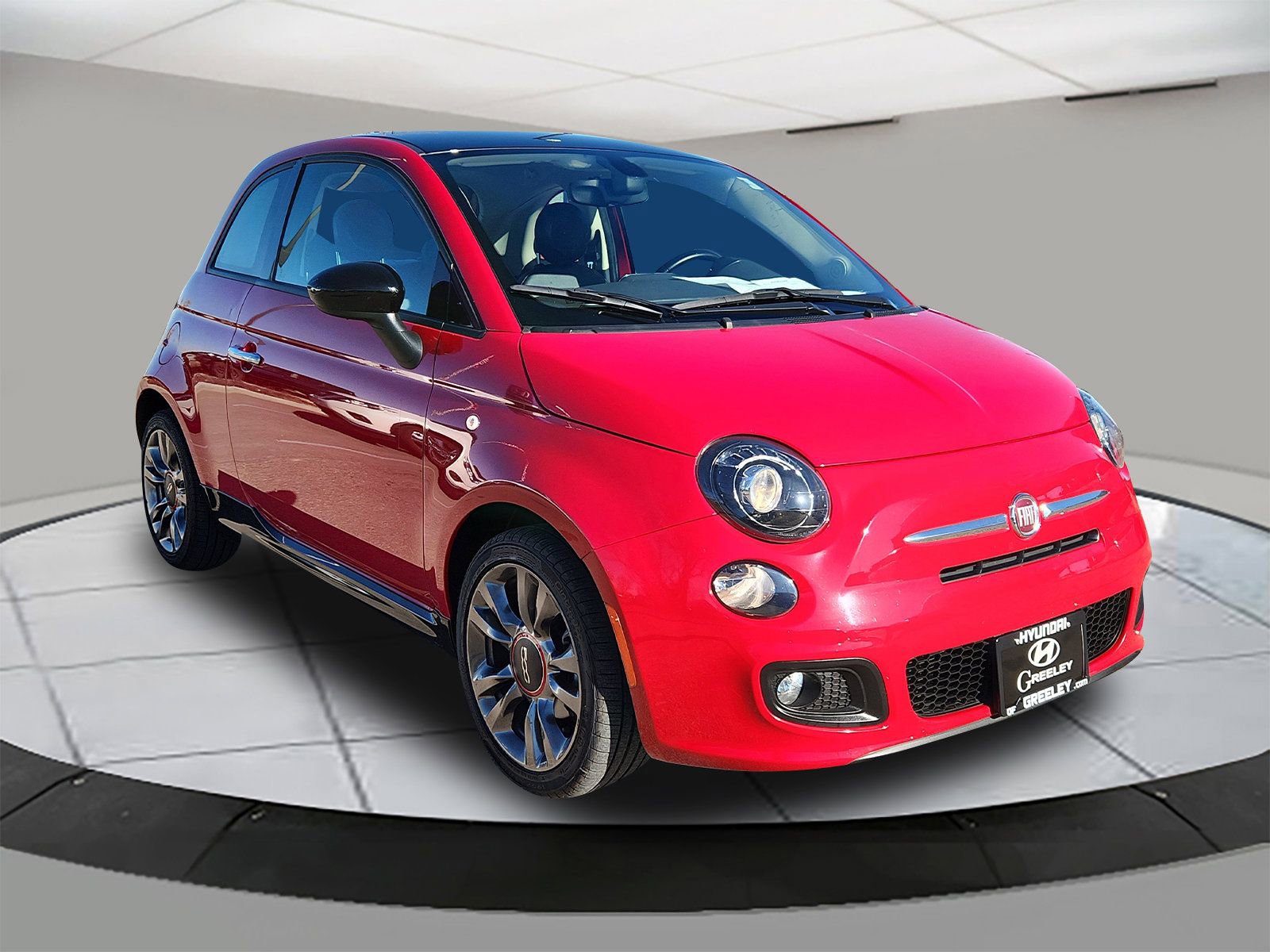 Used 2017 FIAT 500 Pop w/ Sport Black Trim Package image 7