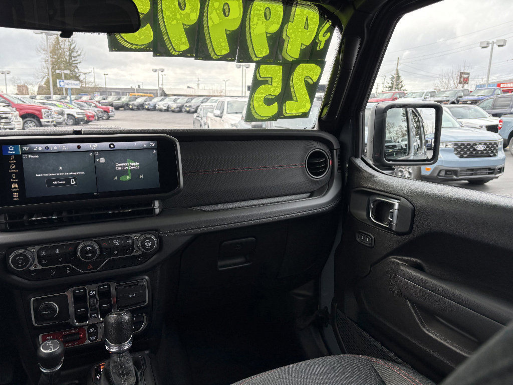 Used 2025 Jeep Wrangler Unlimited Rubicon w/ Steel Bumper Group image 19