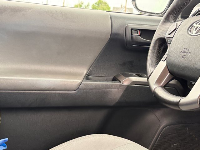 Certified 2019 Toyota Tacoma SR5 AWD/4WD image 21