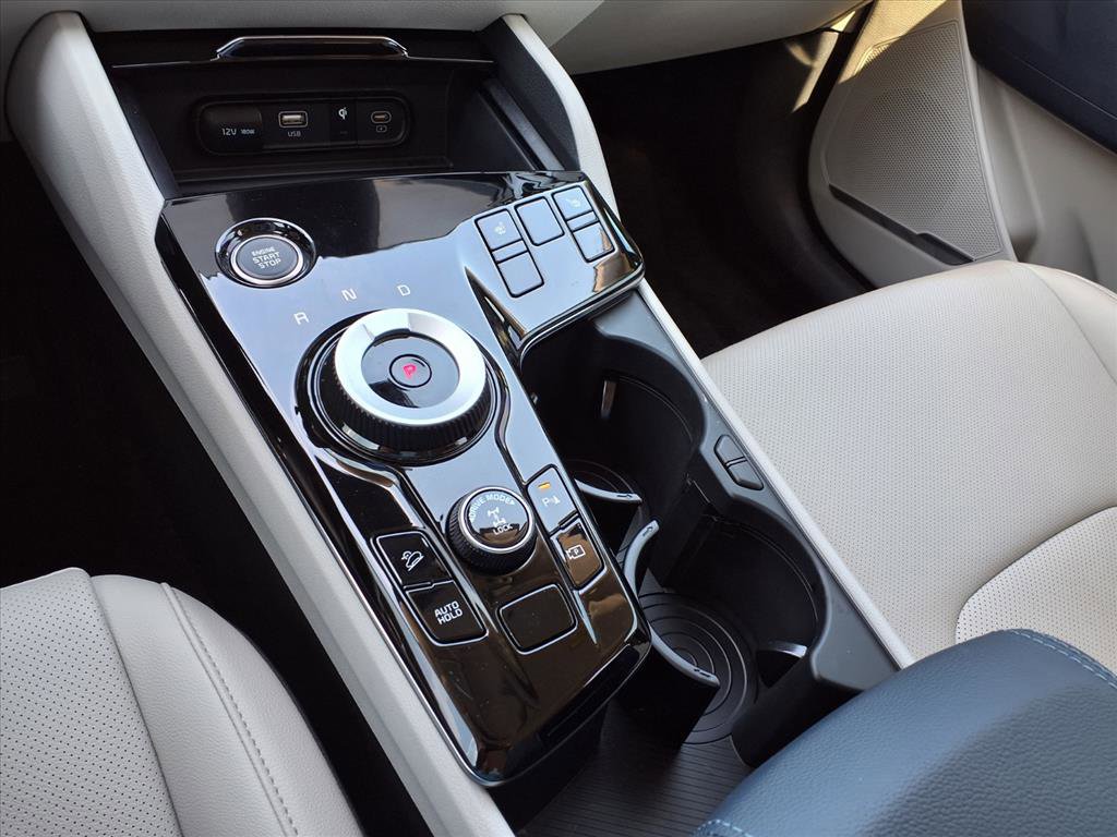 Used 2025 Kia Sportage EX image 20