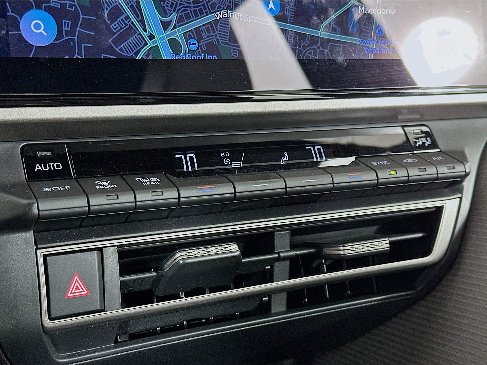 Used 2025 Toyota Camry SE image 24