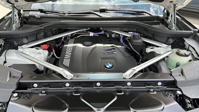 New 2026 BMW X5 sDrive40i w/ Premium Package image 10