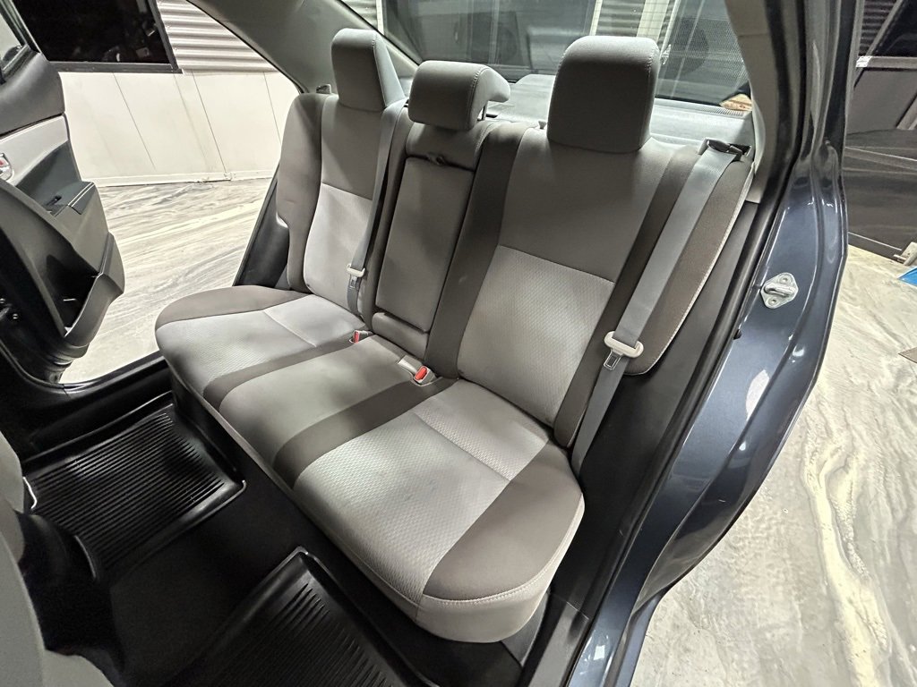 Used 2018 Toyota Corolla LE image 7