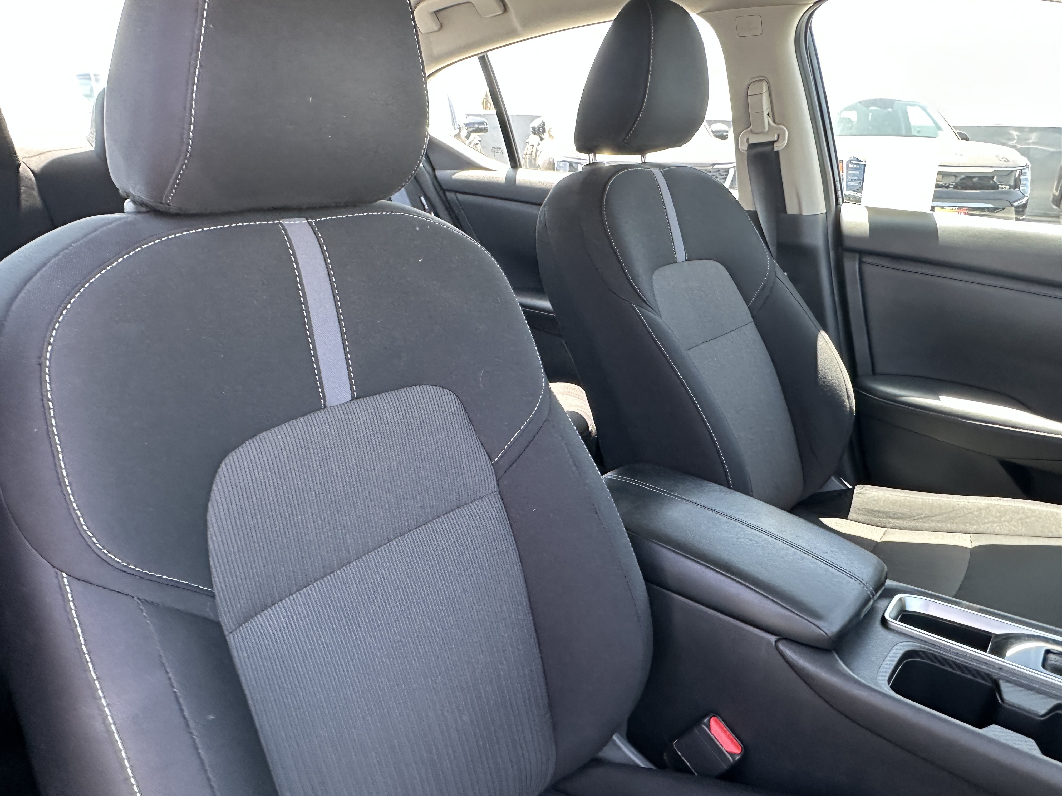 Used 2024 Nissan Sentra SV FWD image 17