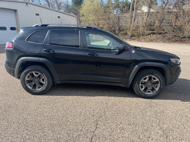 Used 2019 Jeep Cherokee Trailhawk image 8