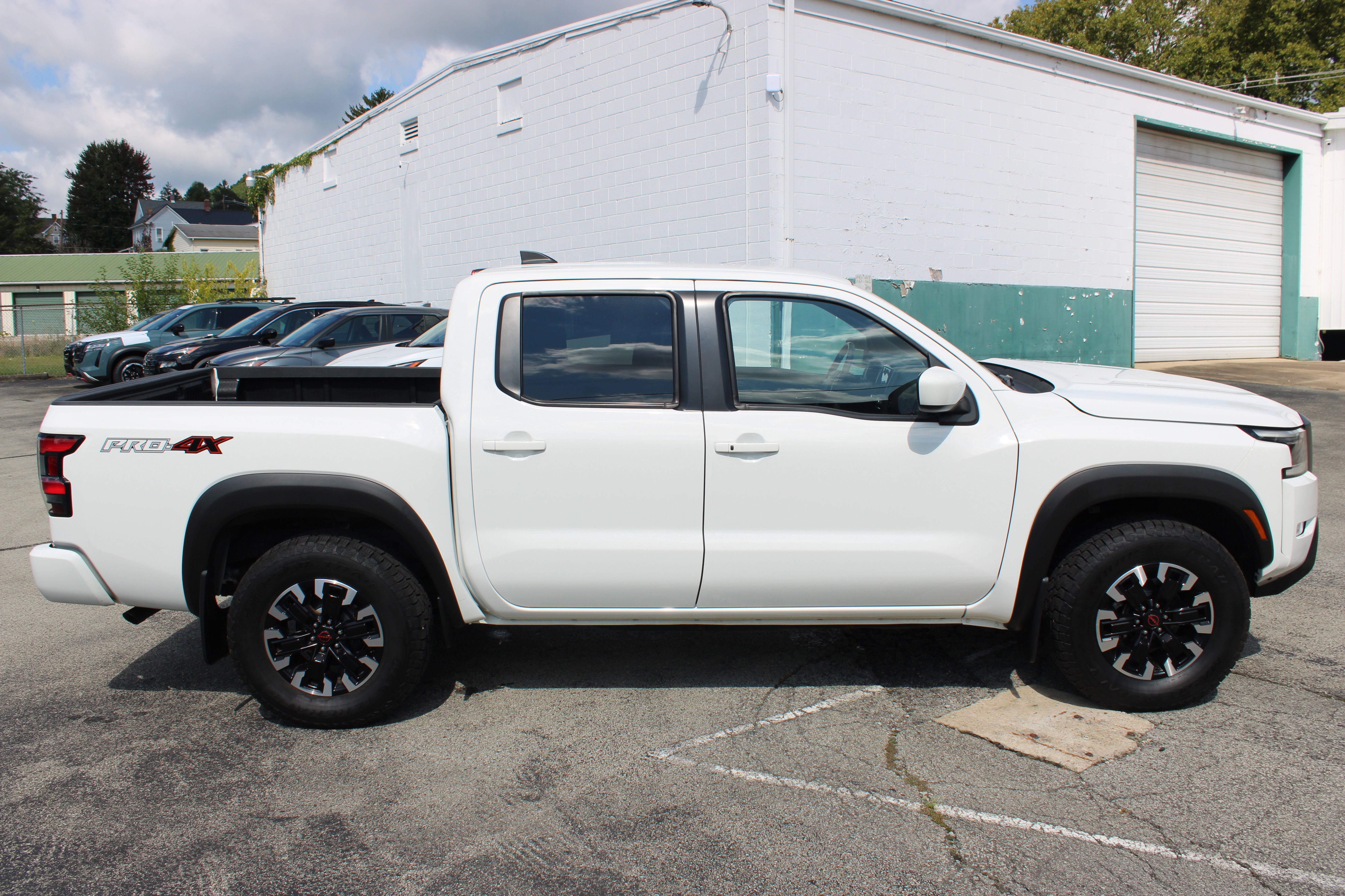 Certified 2022 Nissan Frontier PRO-4X w/ Technology Package AWD/4WD image 7