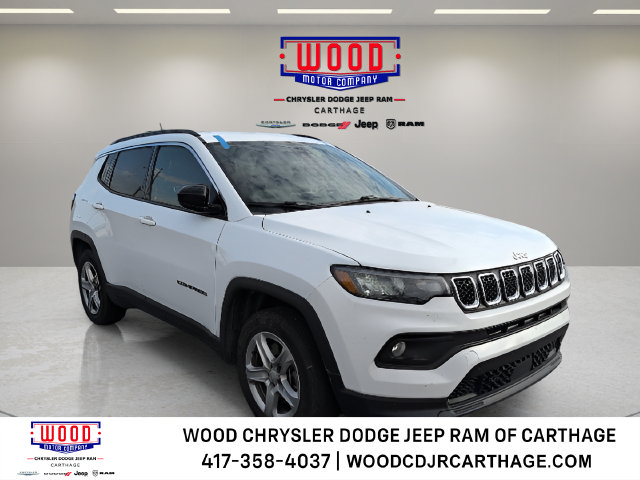 Used 2024 Jeep Compass Latitude AWD/4WD image 1
