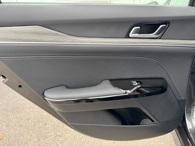 New 2026 Kia K5 EX image 12