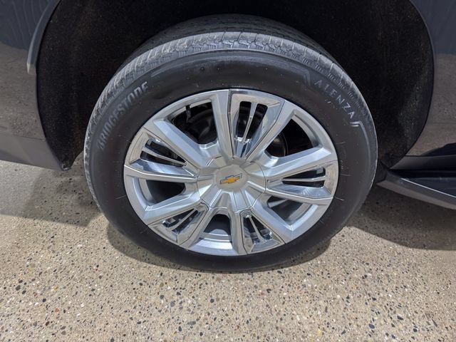 Used 2023 Chevrolet Suburban High Country AWD/4WD image 37