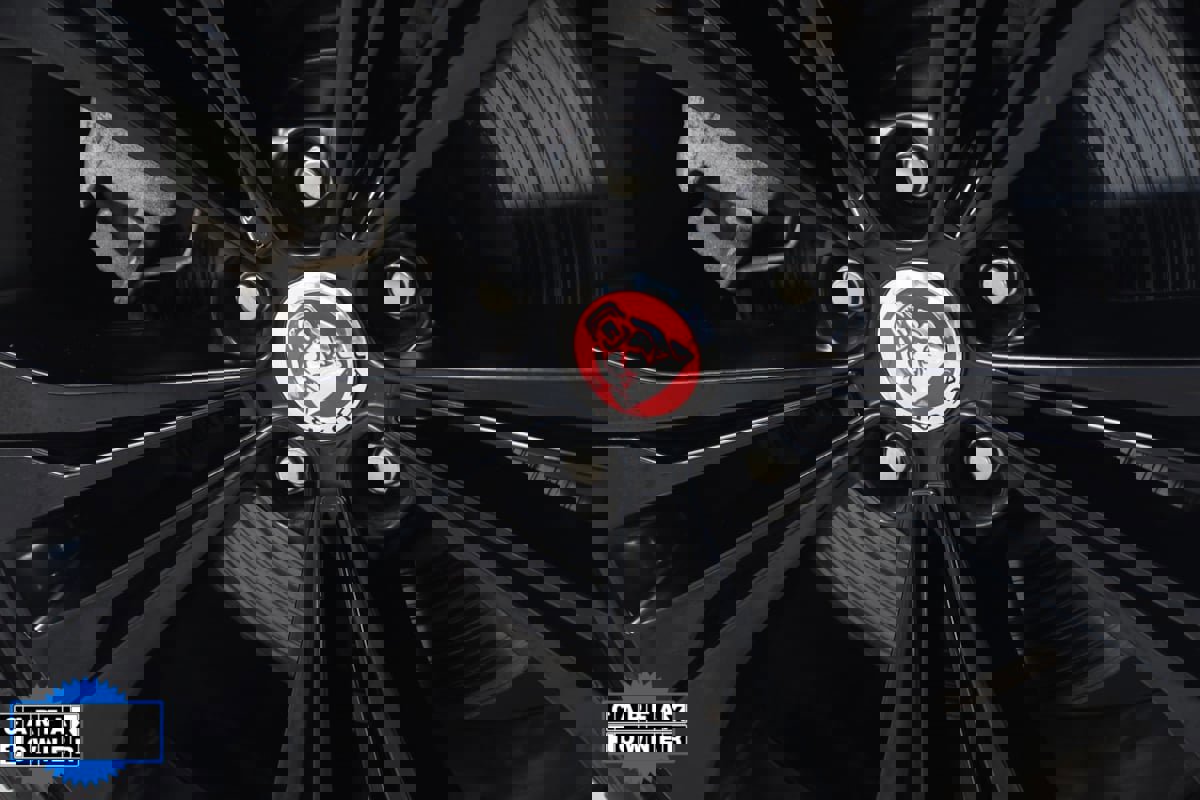 Used 2023 Jaguar XF R-Dynamic SE image 19