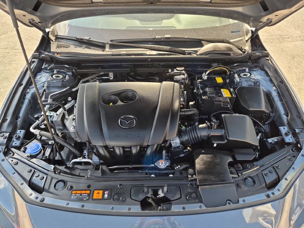 Used 2026 MAZDA MAZDA3 Carbon AWD/4WD image 35