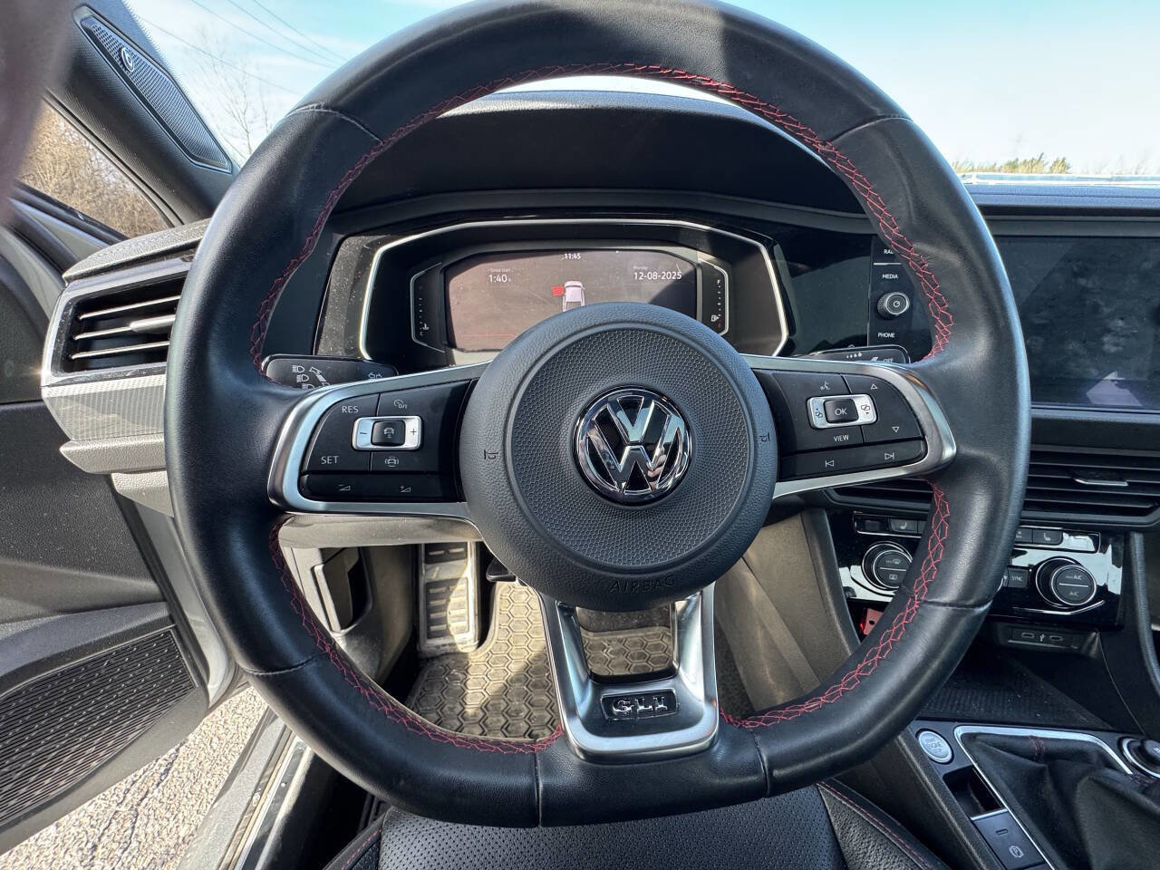 Used 2021 Volkswagen Jetta GLI Autobahn image 16