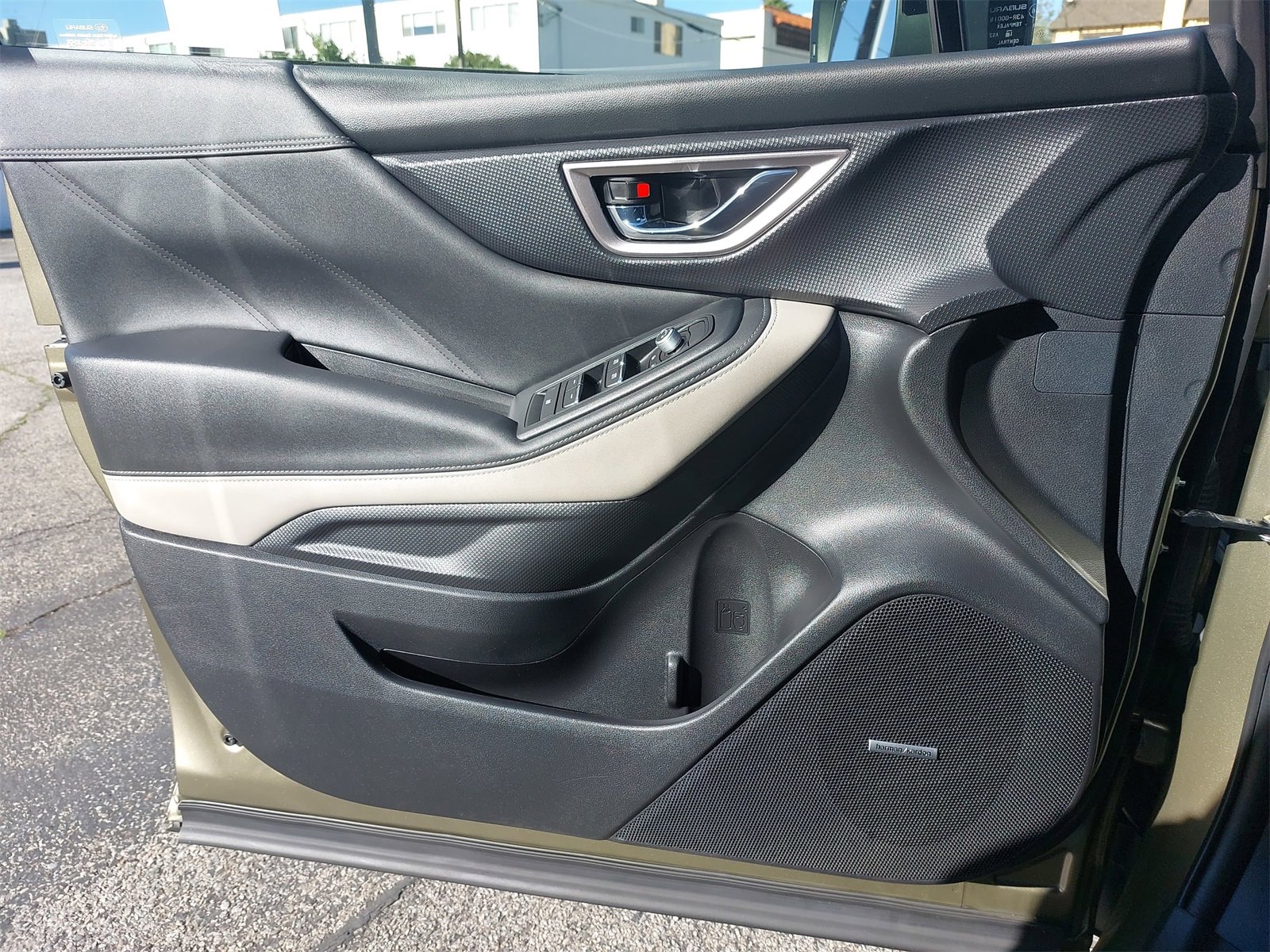 Certified 2023 Subaru Forester Limited image 27