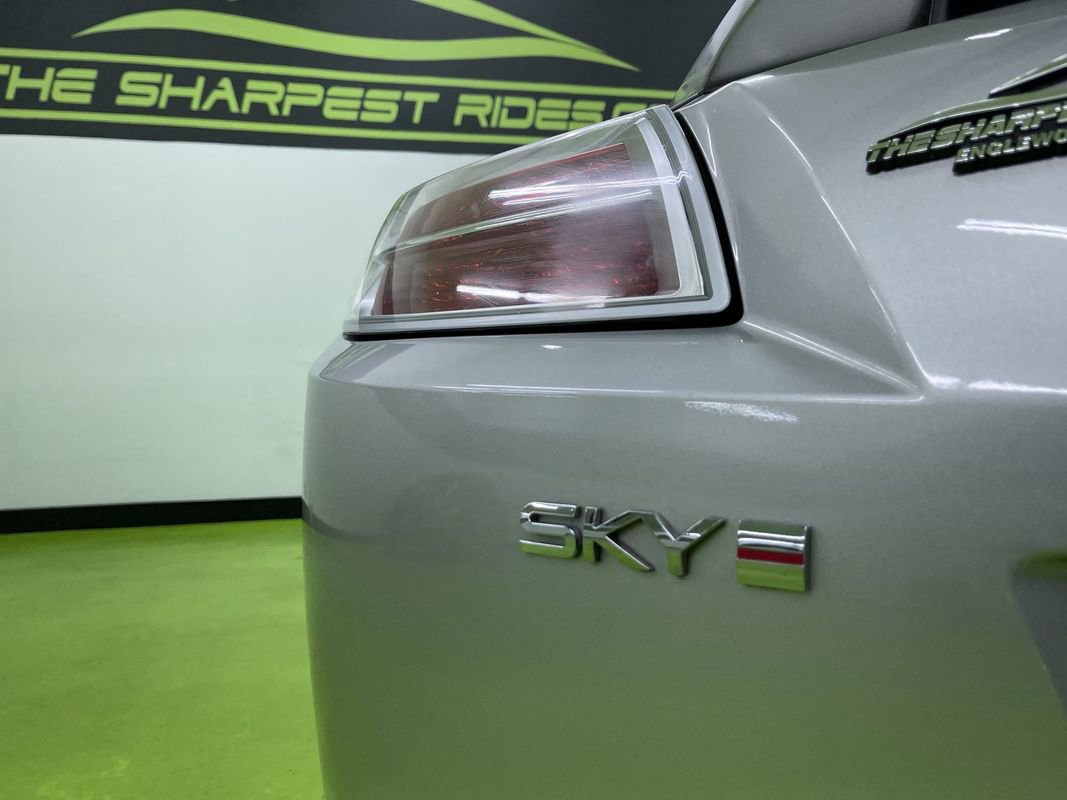 Used 2007 Saturn Sky Red Line image 13