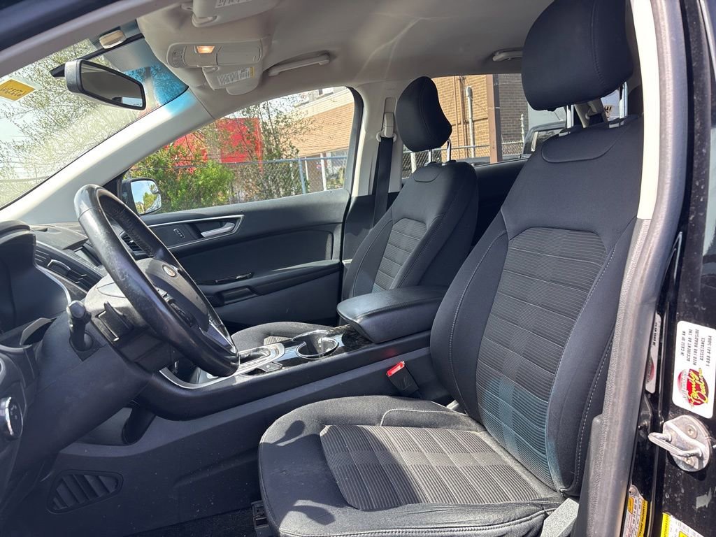 Used 2018 Ford Edge SEL w/ Class II Trailer Tow Package AWD/4WD image 9