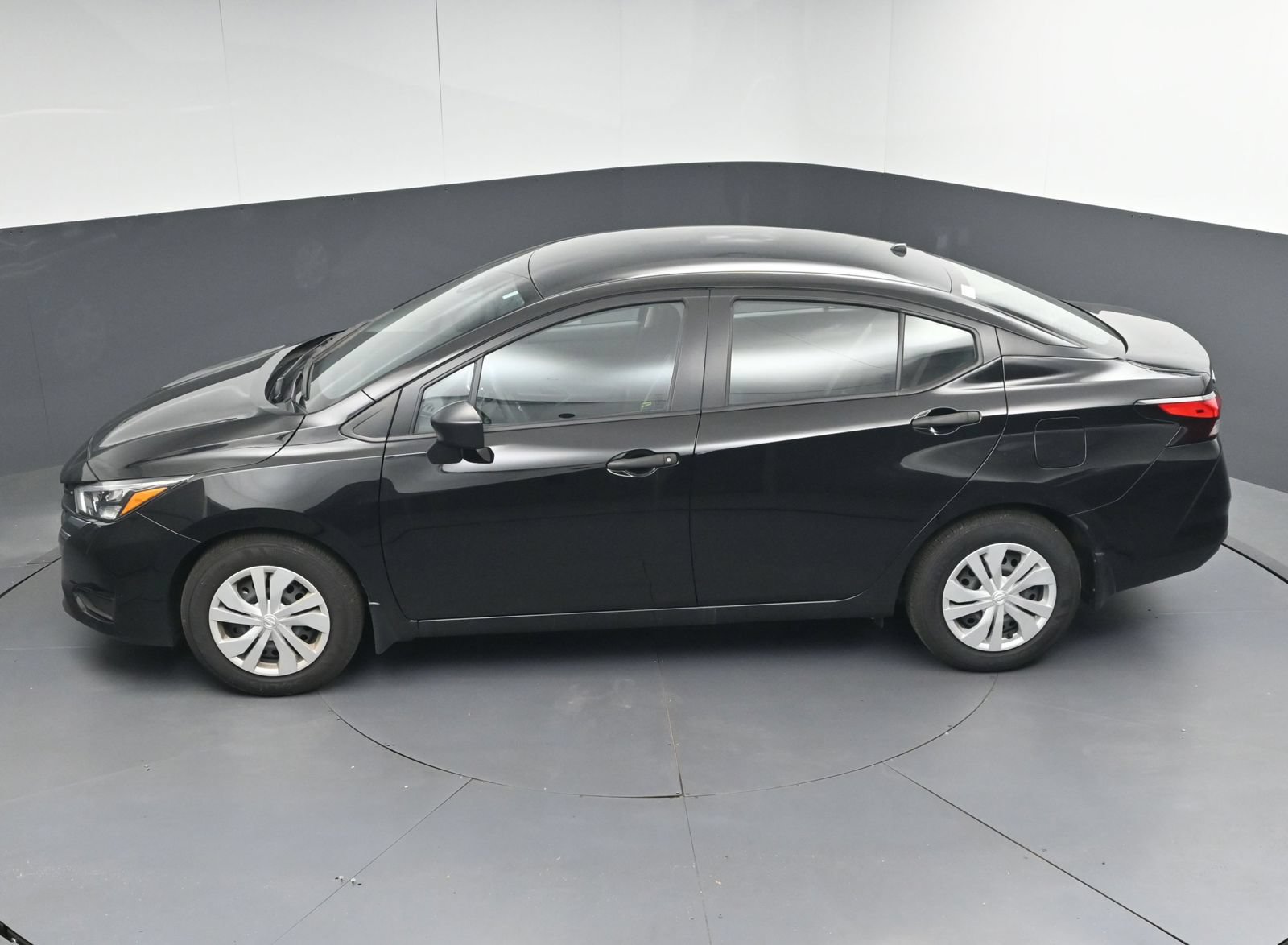 Certified 2025 Nissan Versa S w/ Trunk Package FWD image 34