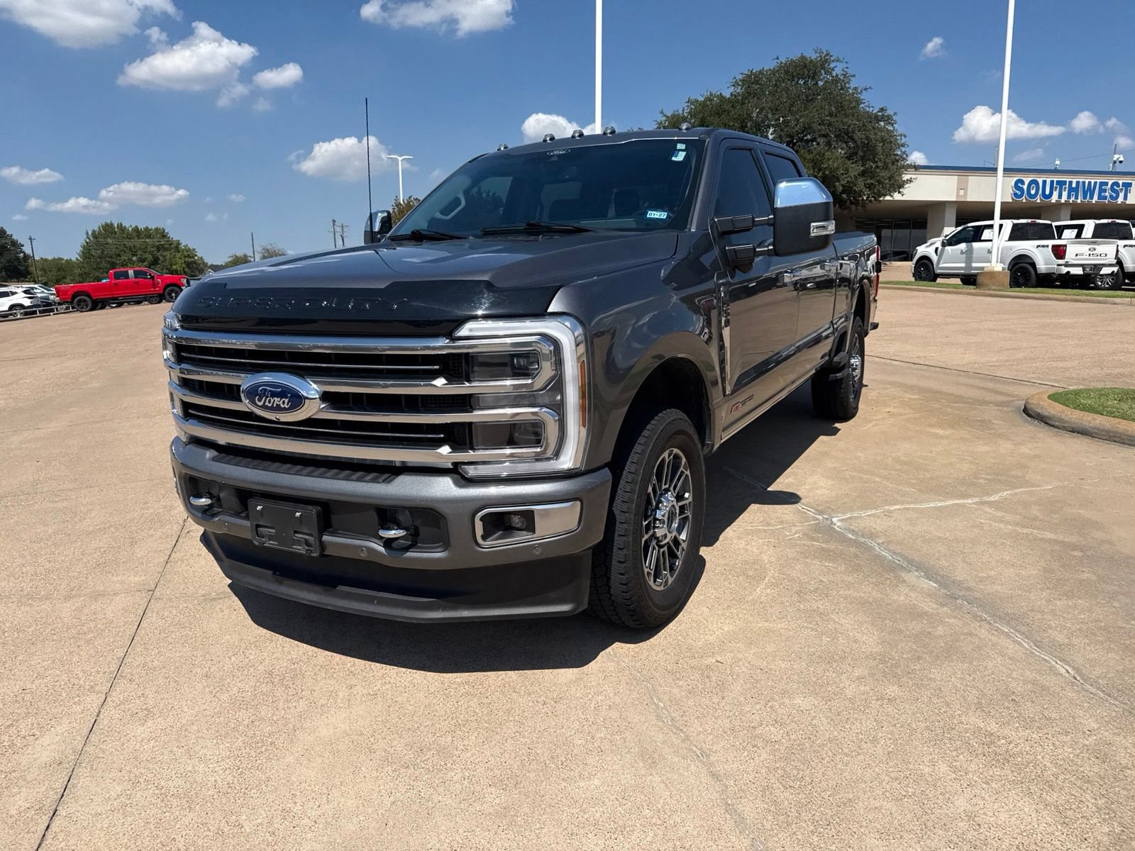 Used 2024 Ford F350 Limited w/ FX4 Off-Road Package AWD/4WD image 3