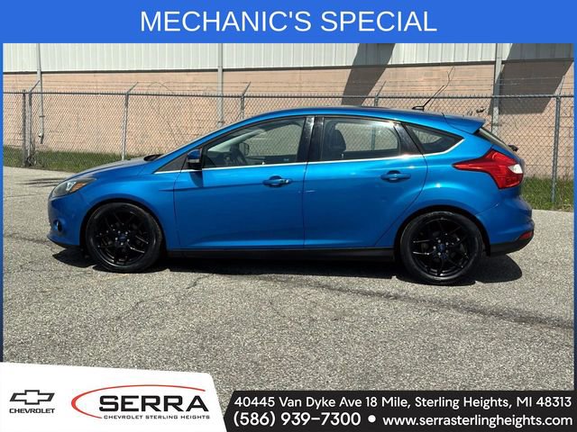 Used 2012 Ford Focus Titanium FWD image 2
