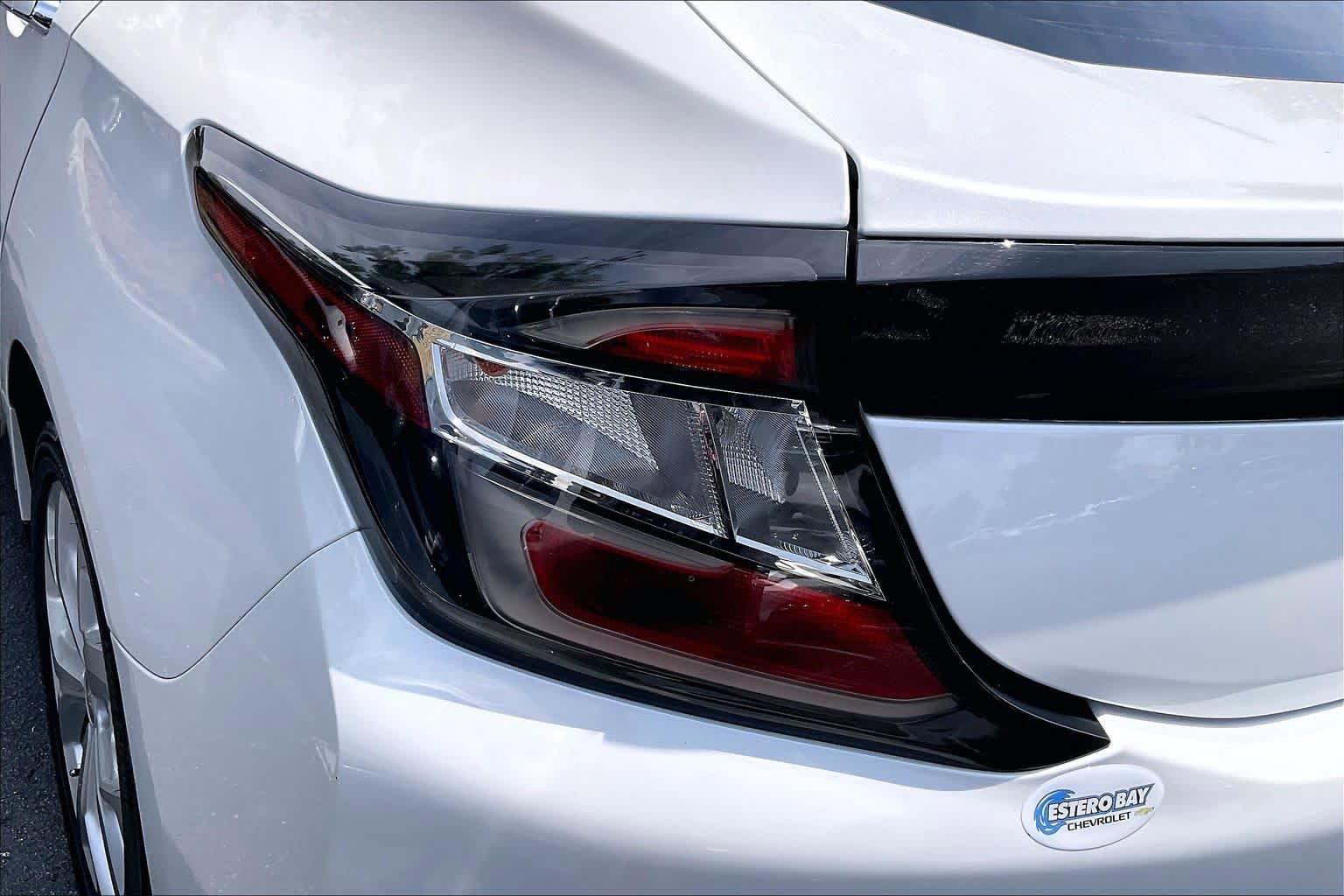 Used 2018 Chevrolet Volt Premier w/ Driver Confidence Package FWD image 28