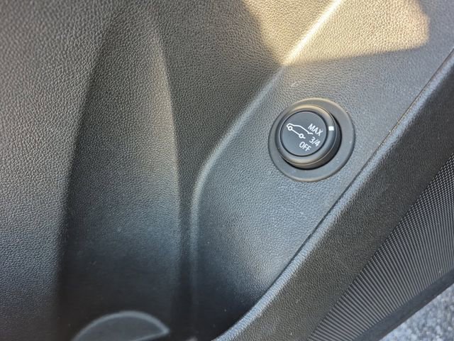 Used 2022 Chevrolet Equinox RS w/ Infotainment Package image 25