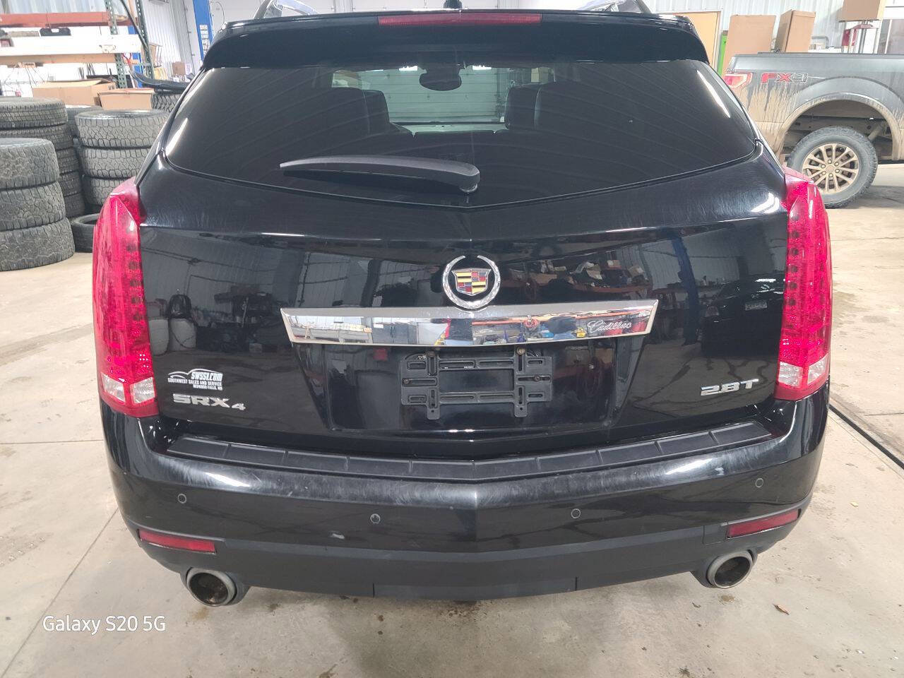 Used 2010 Cadillac SRX Premium image 7