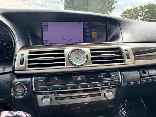 Used 2013 Lexus LS 460 w/ Comfort Pkg RWD image 14