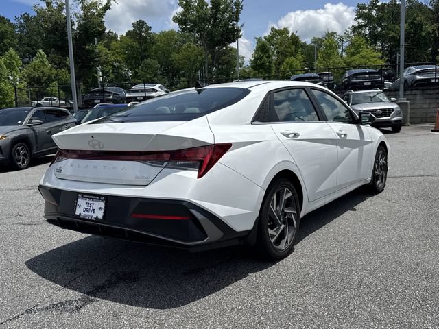 Certified 2025 Hyundai Elantra Limited FWD image 7