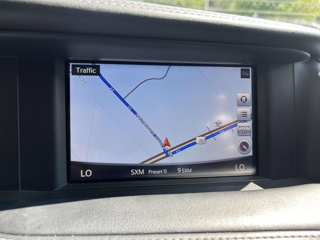 Used 2018 INFINITI QX30 Premium w/ Navigation Package FWD image 14