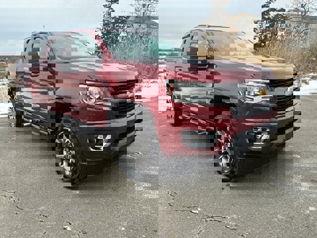 Used 2018 Chevrolet Colorado Z71 image 2