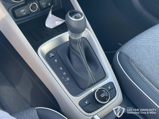 New 2026 Hyundai Venue SEL FWD image 31
