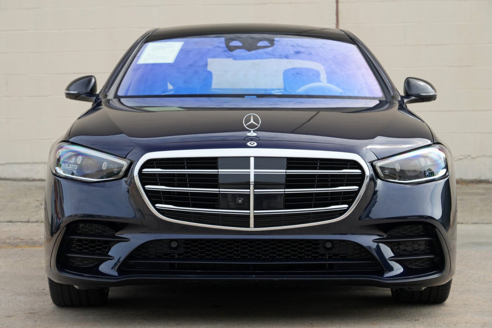 Used 2022 Mercedes-Benz S 580 4MATIC Sedan w/ AMG Line Package image 7