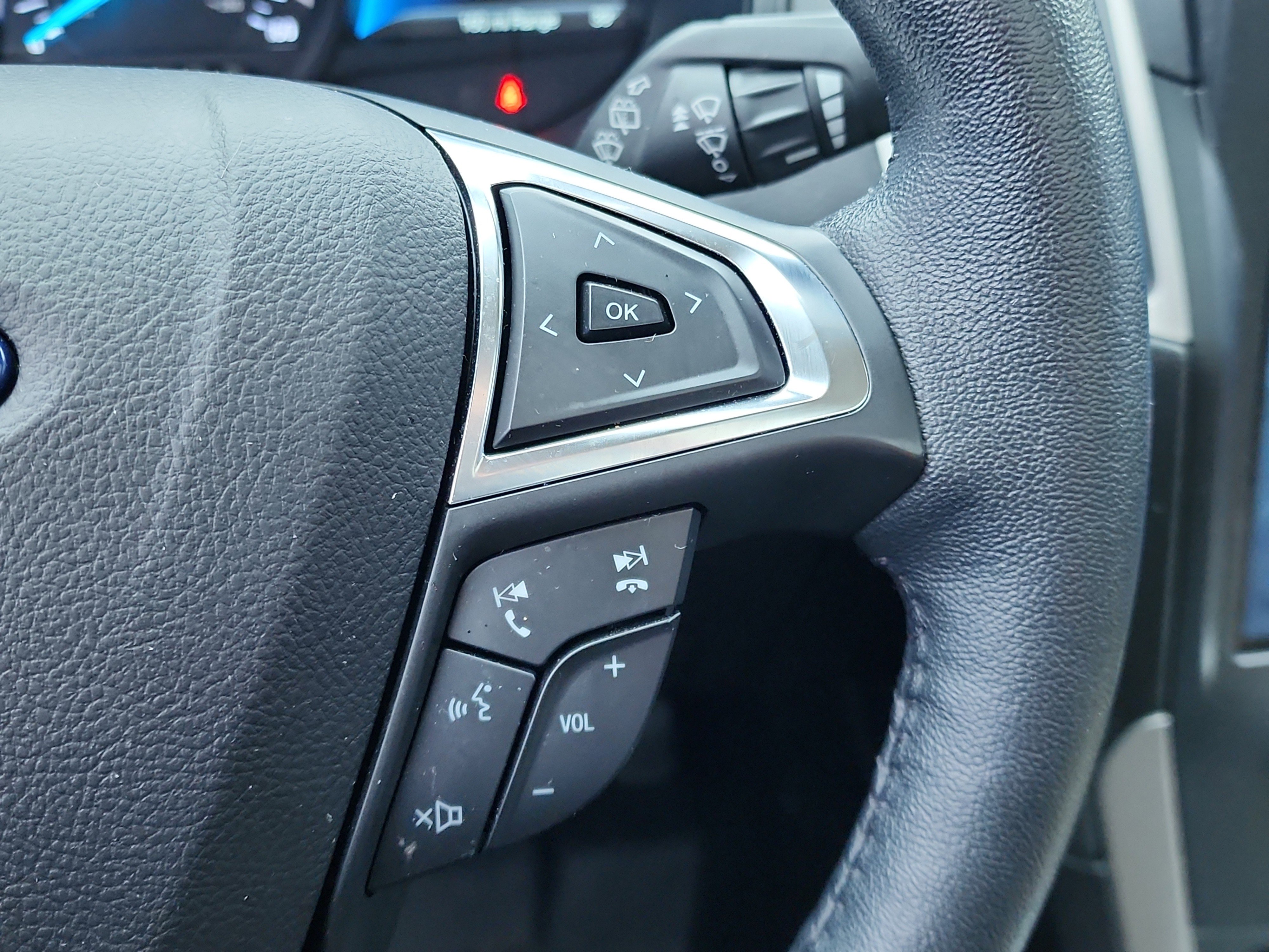 Used 2022 Ford Edge SEL w/ Convenience Package image 20