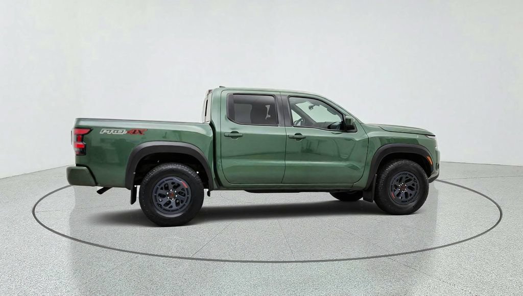 Used 2025 Nissan Frontier PRO-4X w/ Interior Protection Package AWD/4WD image 4